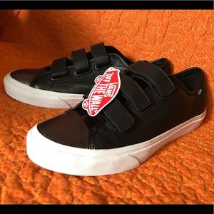 Brand New Vans Velcro 2-Tone Sneakers